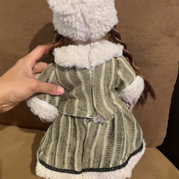 Katherine collection series 2 special Edition find genuine porcelain doll - Picture 5 of 7